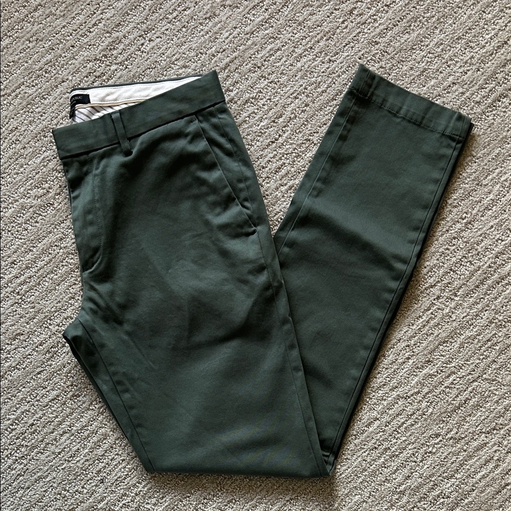 Banana Republic Green Fulton Chino